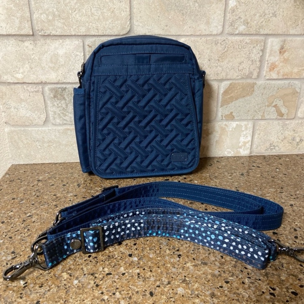 Lug Flapper Convertible Crossbody Bag